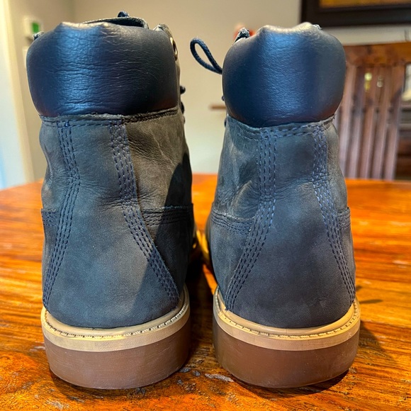 Navy Blue Timberlands Men’s size 7/Women’s size 9. - Picture 4 of 6